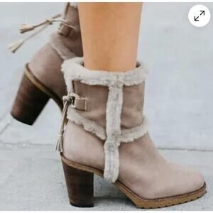 FRYE Jen Shearling Short Boots Womens Size 8.5 Taupe Water Resistant Suede Heels
